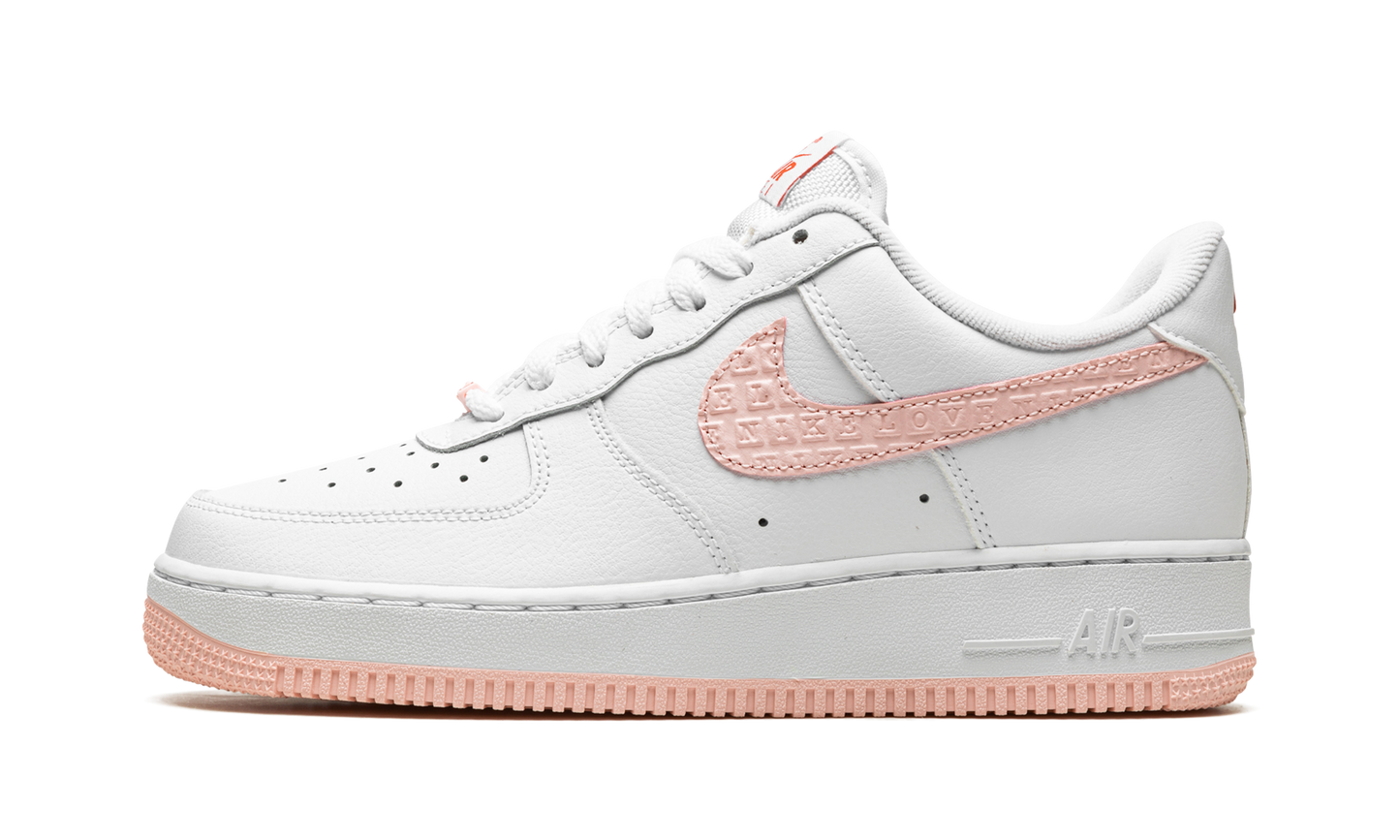 AIR FORCE 1 LO MNS WMNS Valentine's Day 2022