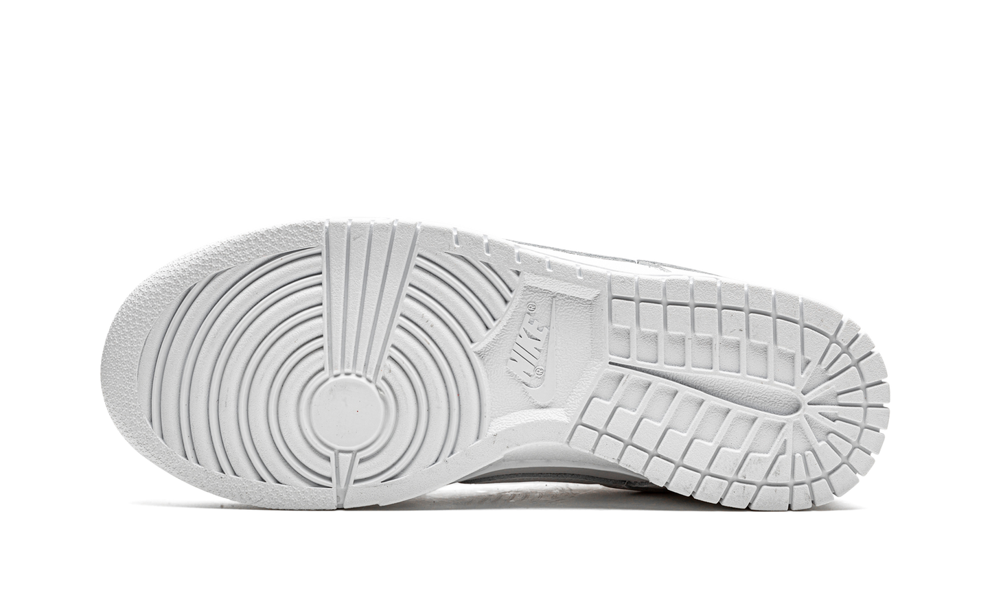 DUNK LOW WMNS Triple White