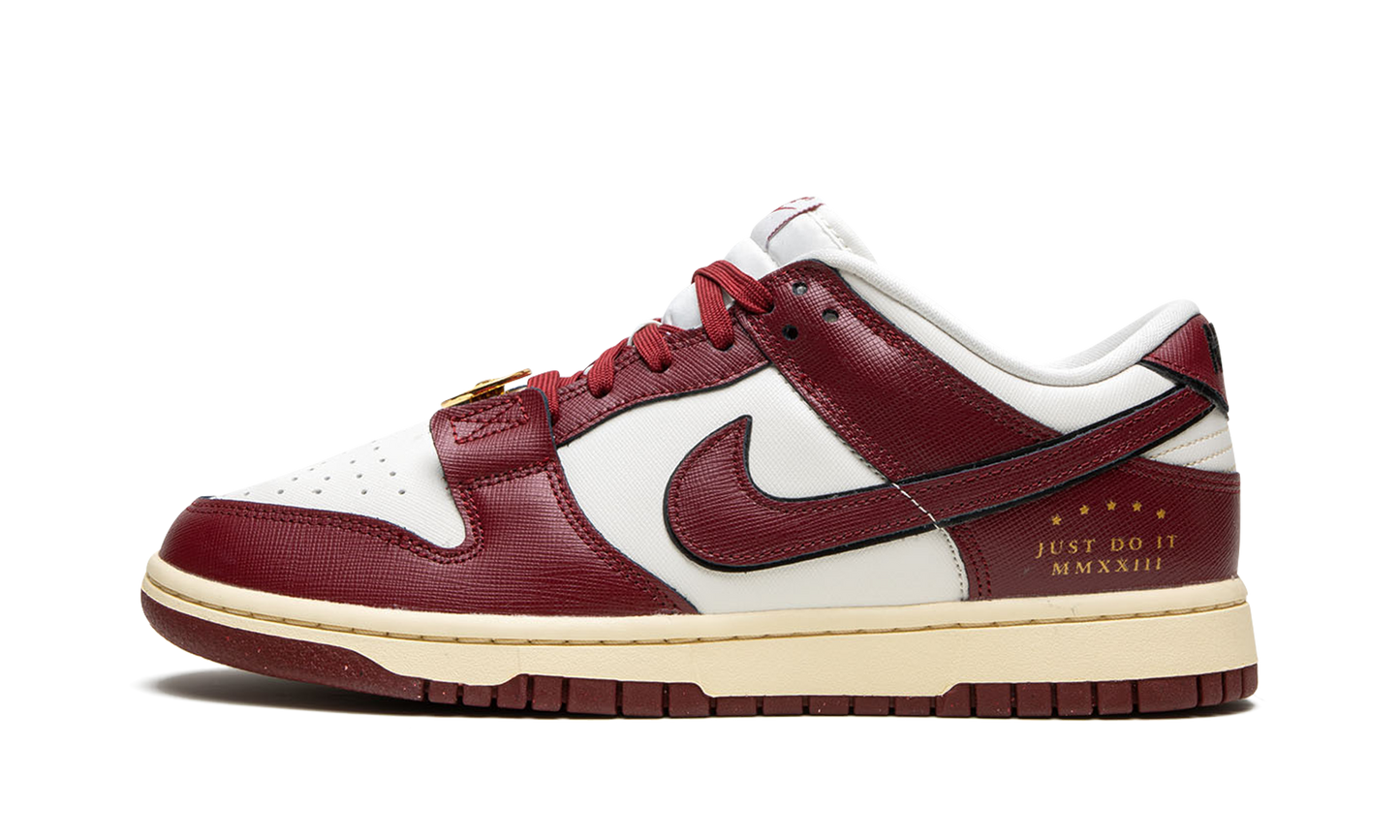 DUNK LOW WMNS Just Do it - Team Red