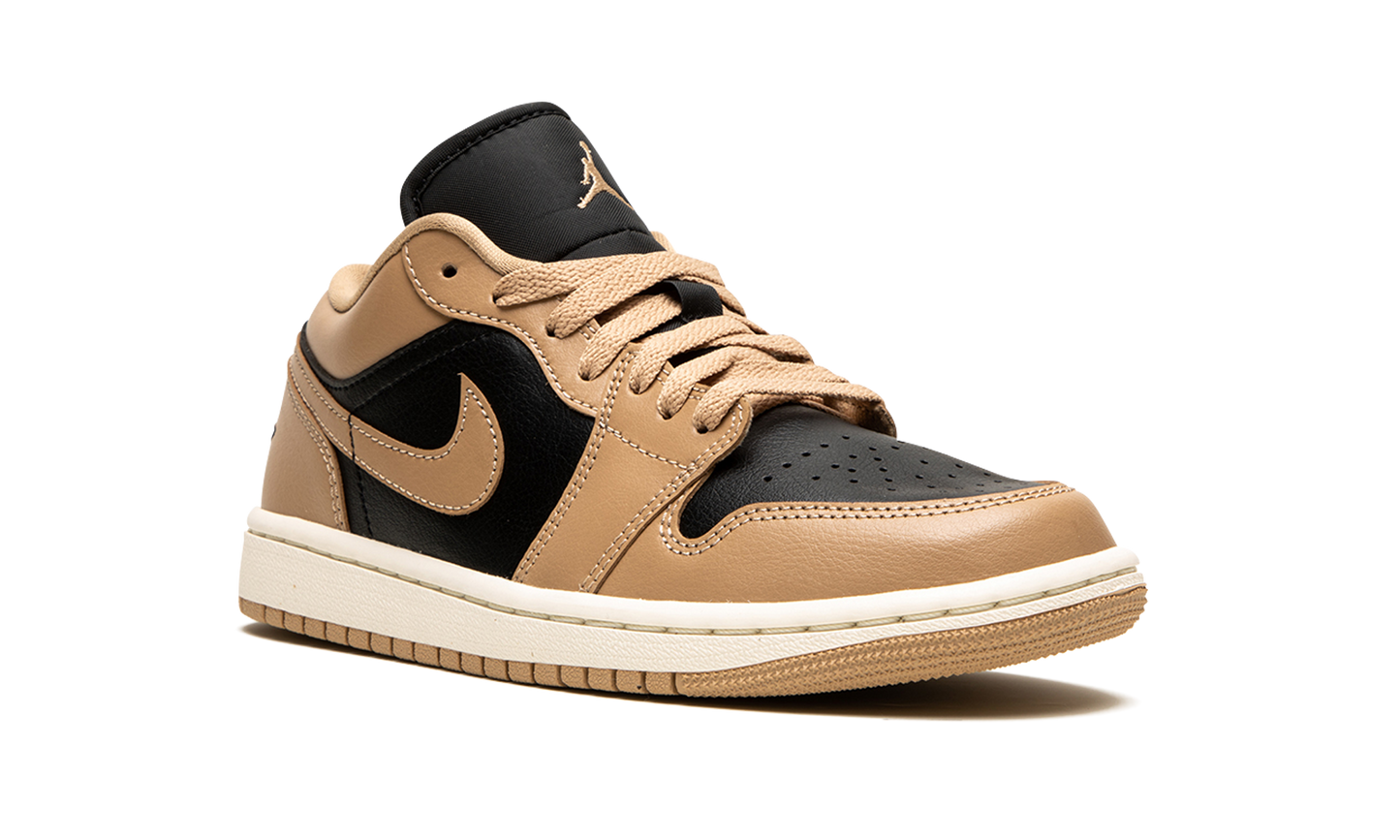 Air Jordan 1 Low WMNS Desert / Black