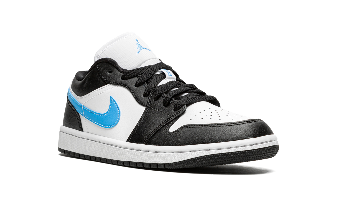 AIR JORDAN 1 LOW WMNS  Black / University Blue