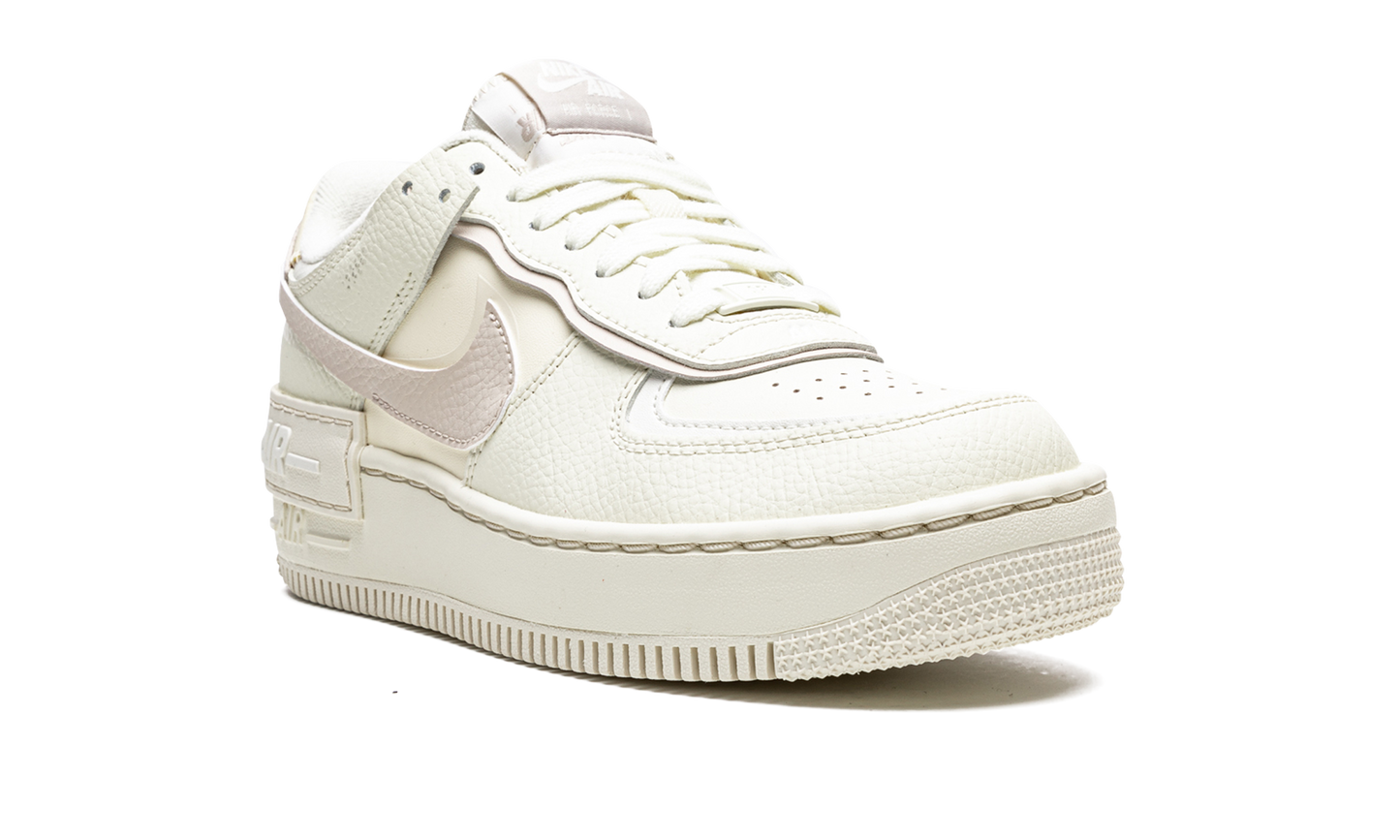 AIR FORCE 1 LO SHADO MNS WMNS  Coconut Milk