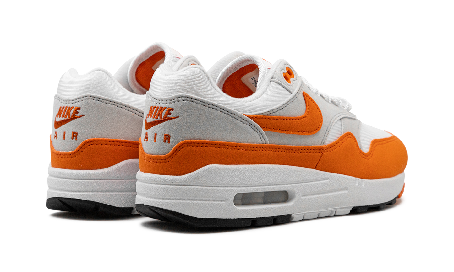 AIR MAX 1 WMNS  Safety Orange