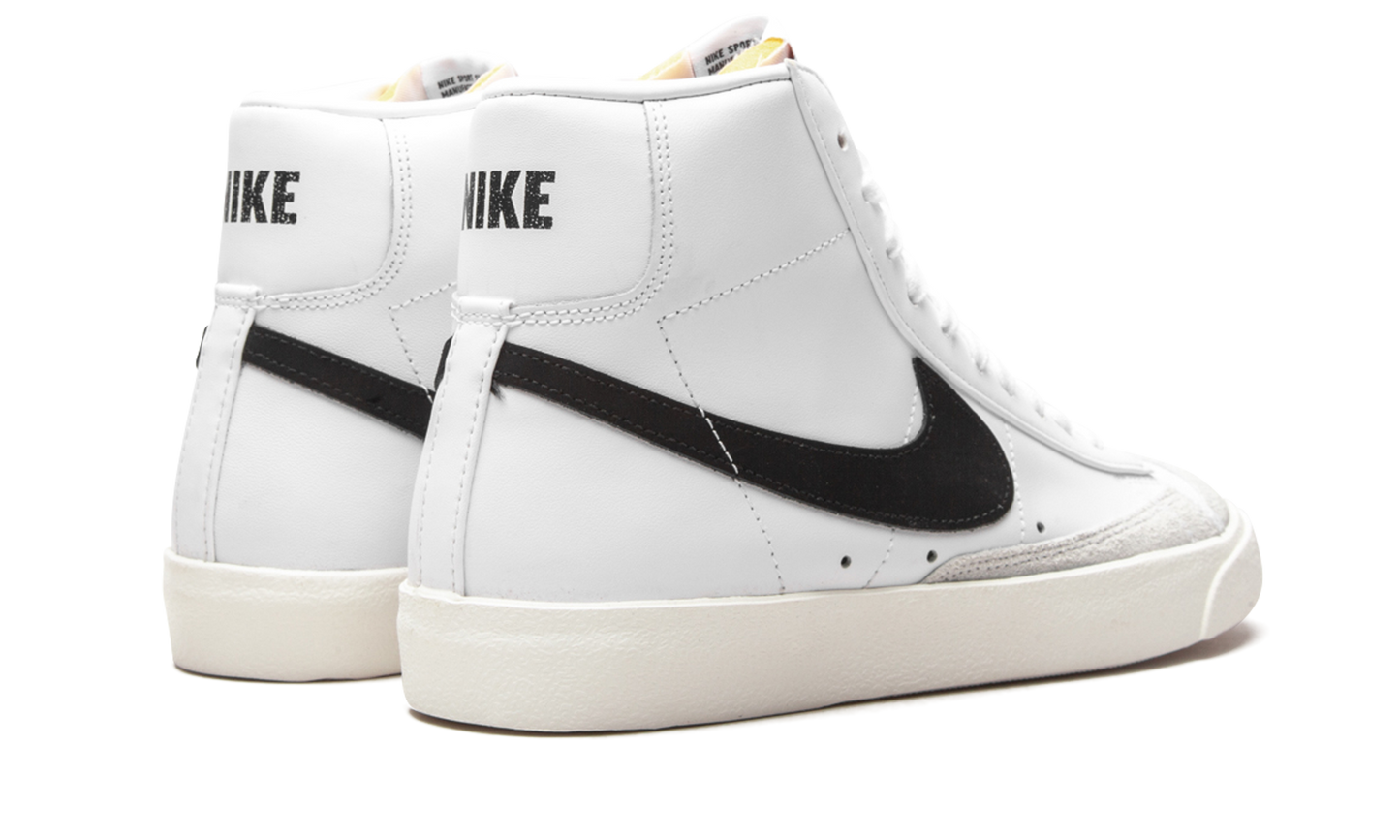 BLAZER MID '77 MNS WMNS  White / Black