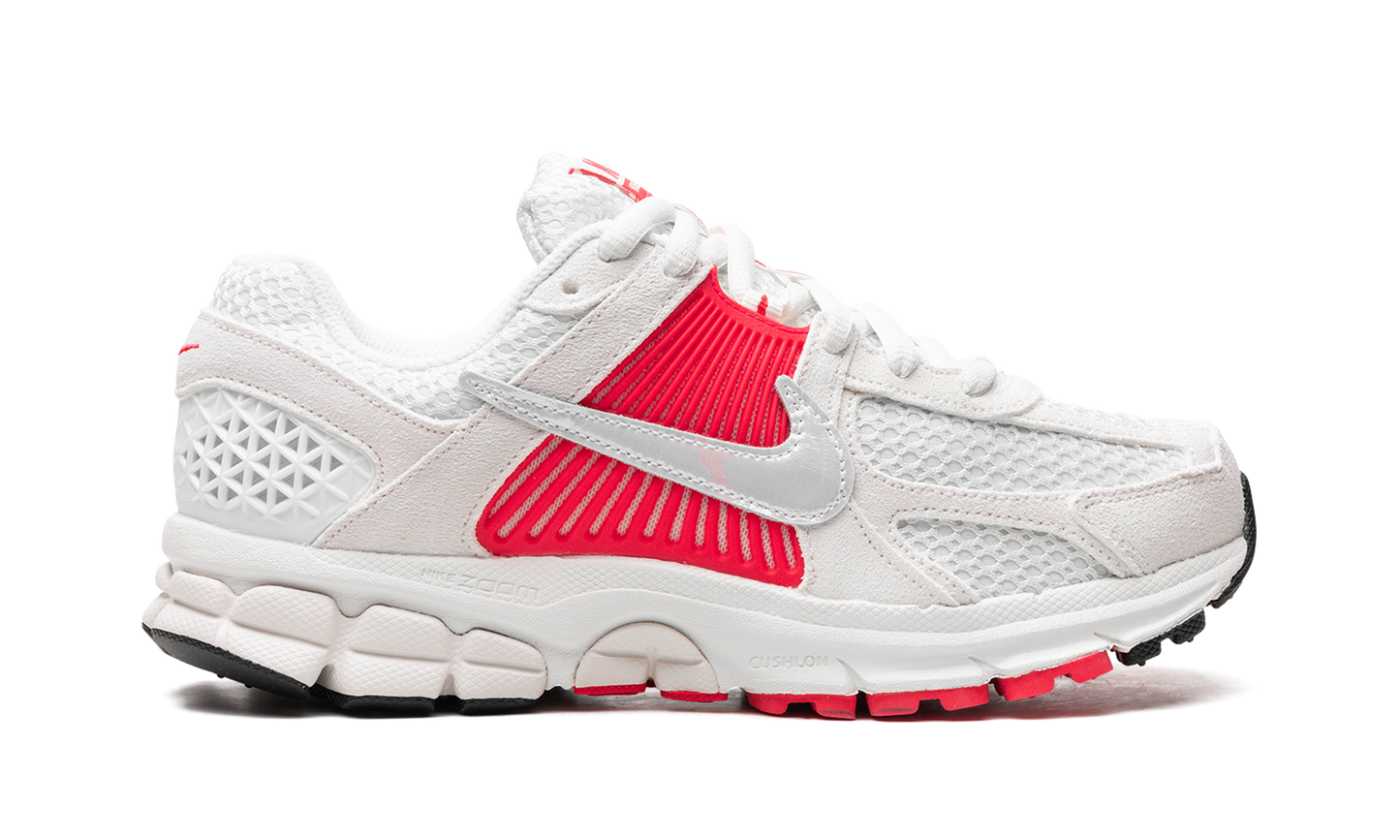 Air Zoom Vomero 5 WMNS  Siren Red