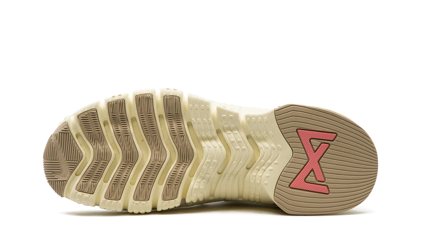 Free Metcon 5 WMNS  Sail Sanddrift