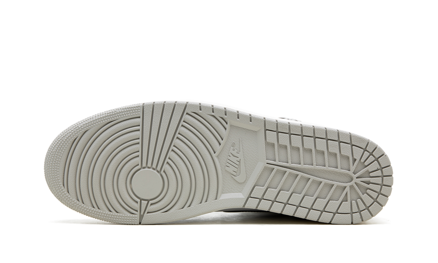 Air Jordan 1 High OG  White Cement