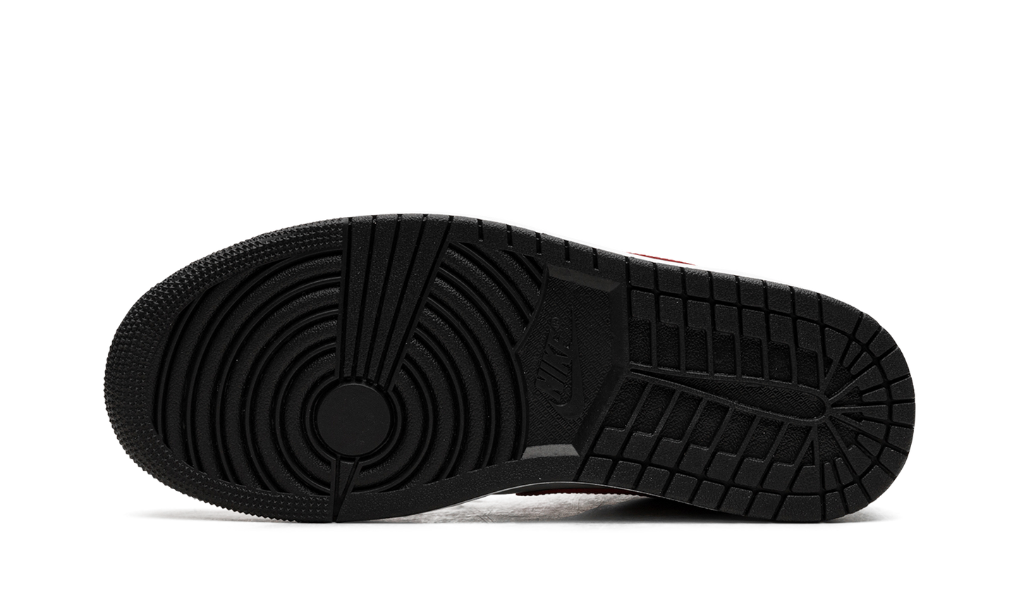 Air Jordan 1 Low WMNS  Black / Grey / Red