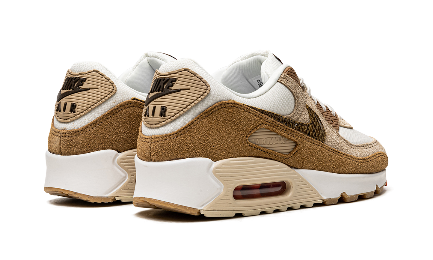 AIR MAX 90 WMNS  Pale Ivory Snakeskin Swoosh