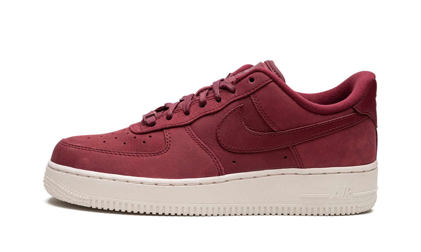 AIR FORCE 1 LO MNS WMNS  Team Red