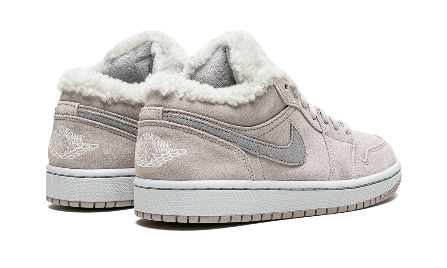 AIR JORDAN 1 LO SE WMNS  Sherpa Fleece