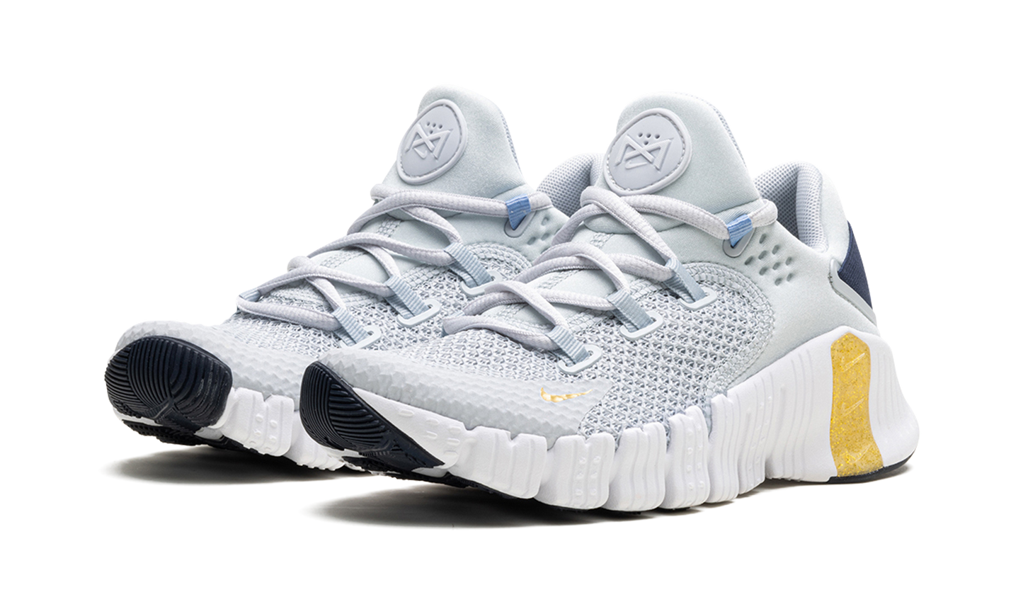 Free Metcon 4 WMNS  Pure Platinum Grey Gold White