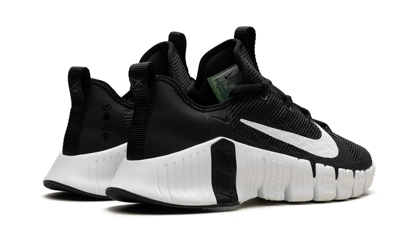 FREE METCON 3 WMNS  Black / White