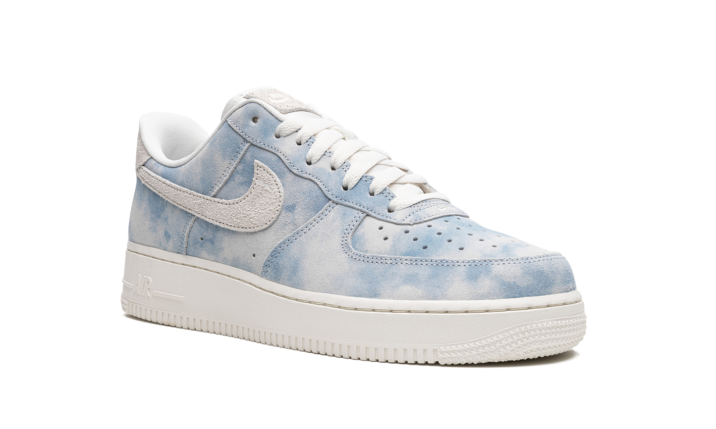 AIR FORCE 1 LO SE MNS WMNS  Clouds