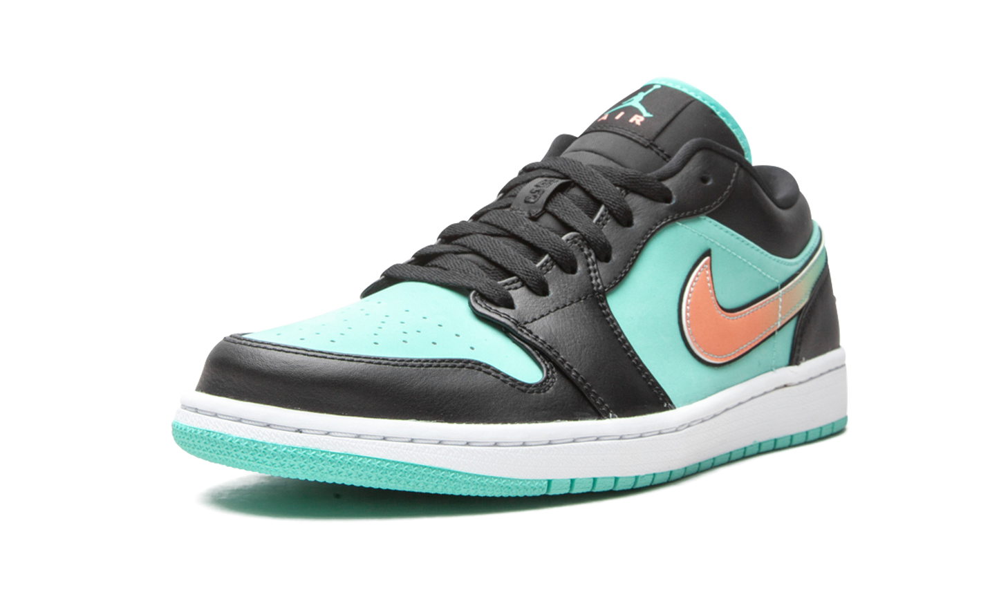 Air Jordan 1 Low SE  Tropical Twist