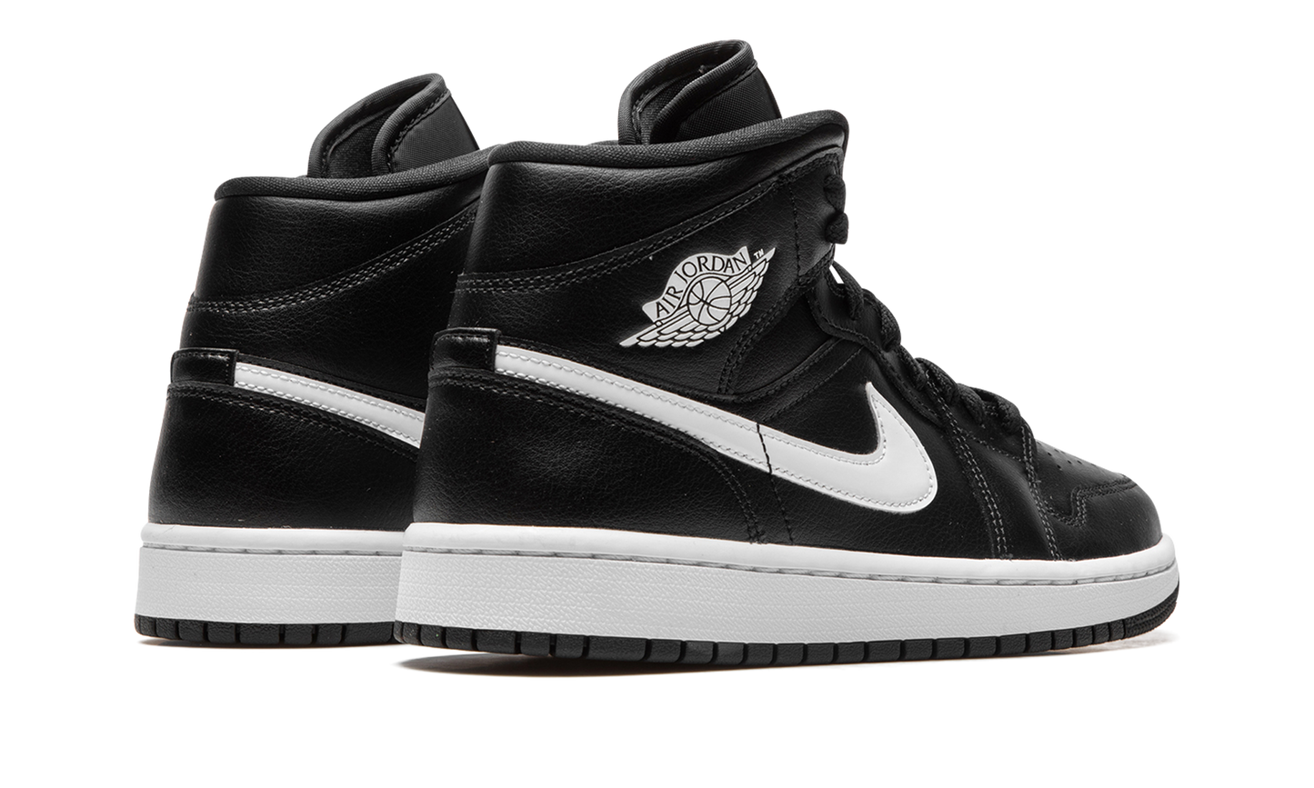 AIR JORDAN 1 MID WMNS  Black / White
