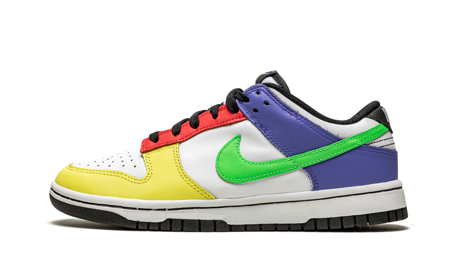 DUNK LOW WMNS  Green Strike