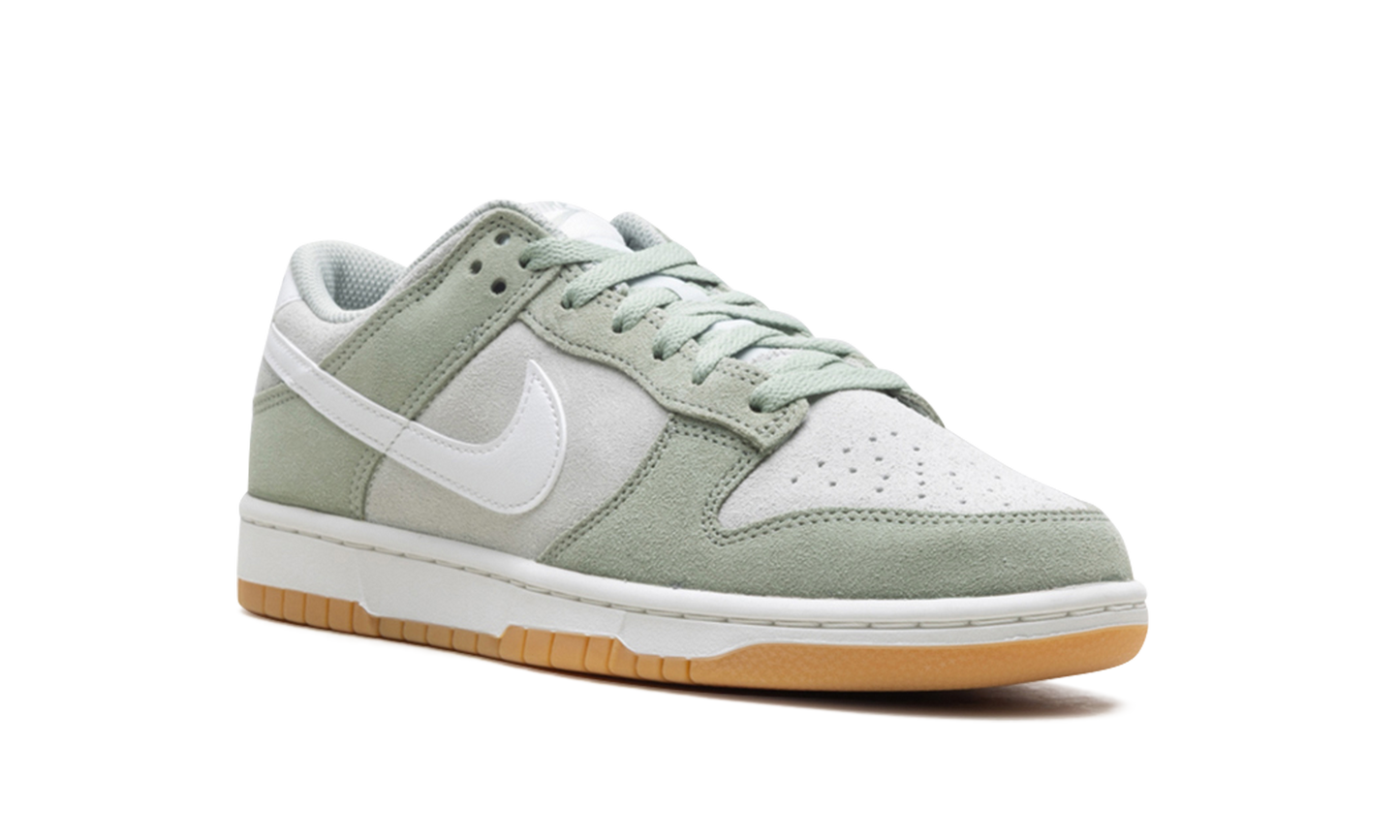 Dunk Low SE  Jade Horizon