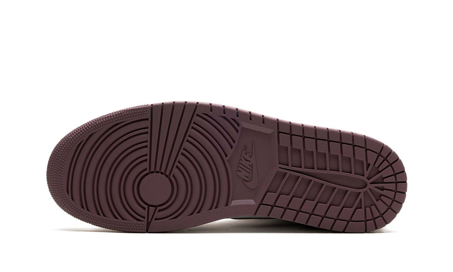Air Jordan 1 High OG  Mauve