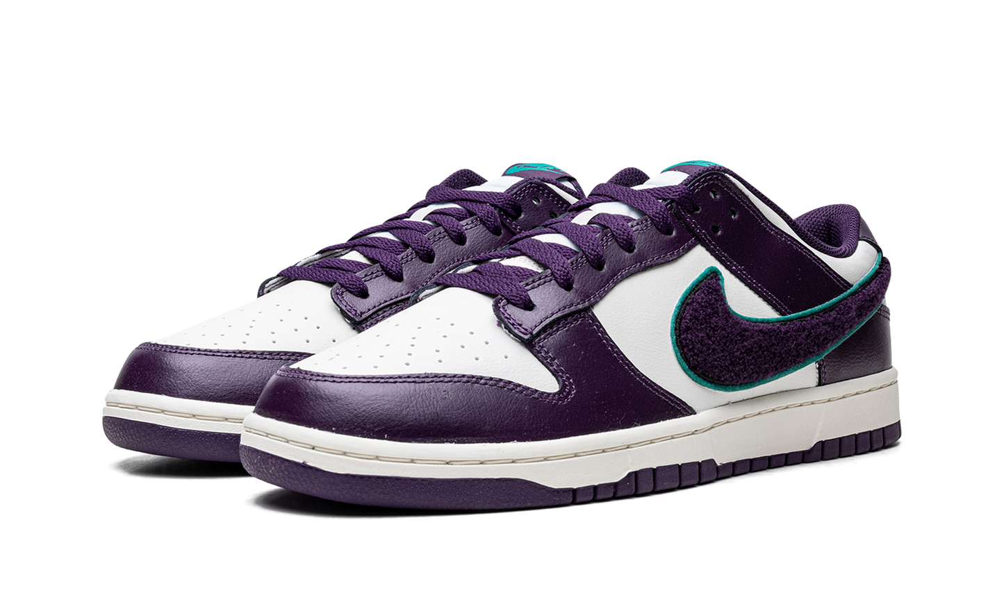 Dunk Low  Chenille Swoosh - Grand Purple