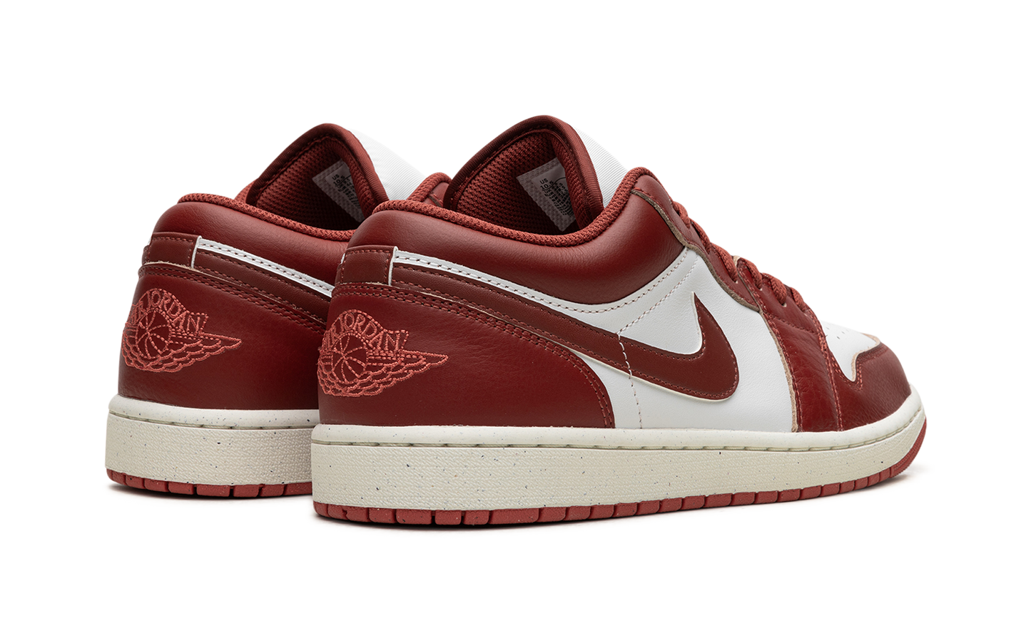 Air Jordan 1 Low SE  DUNE RED