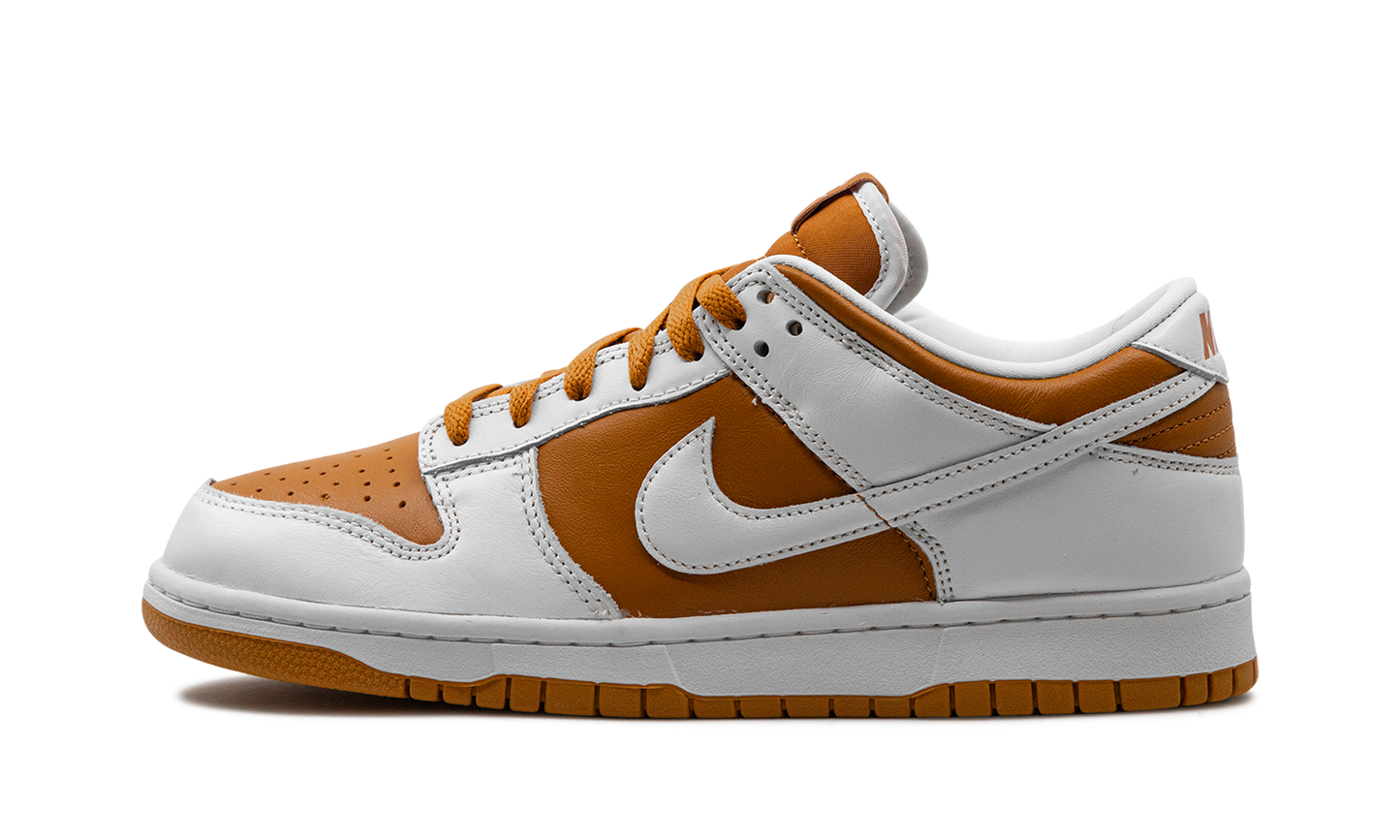 Dunk Low  Reverse Curry