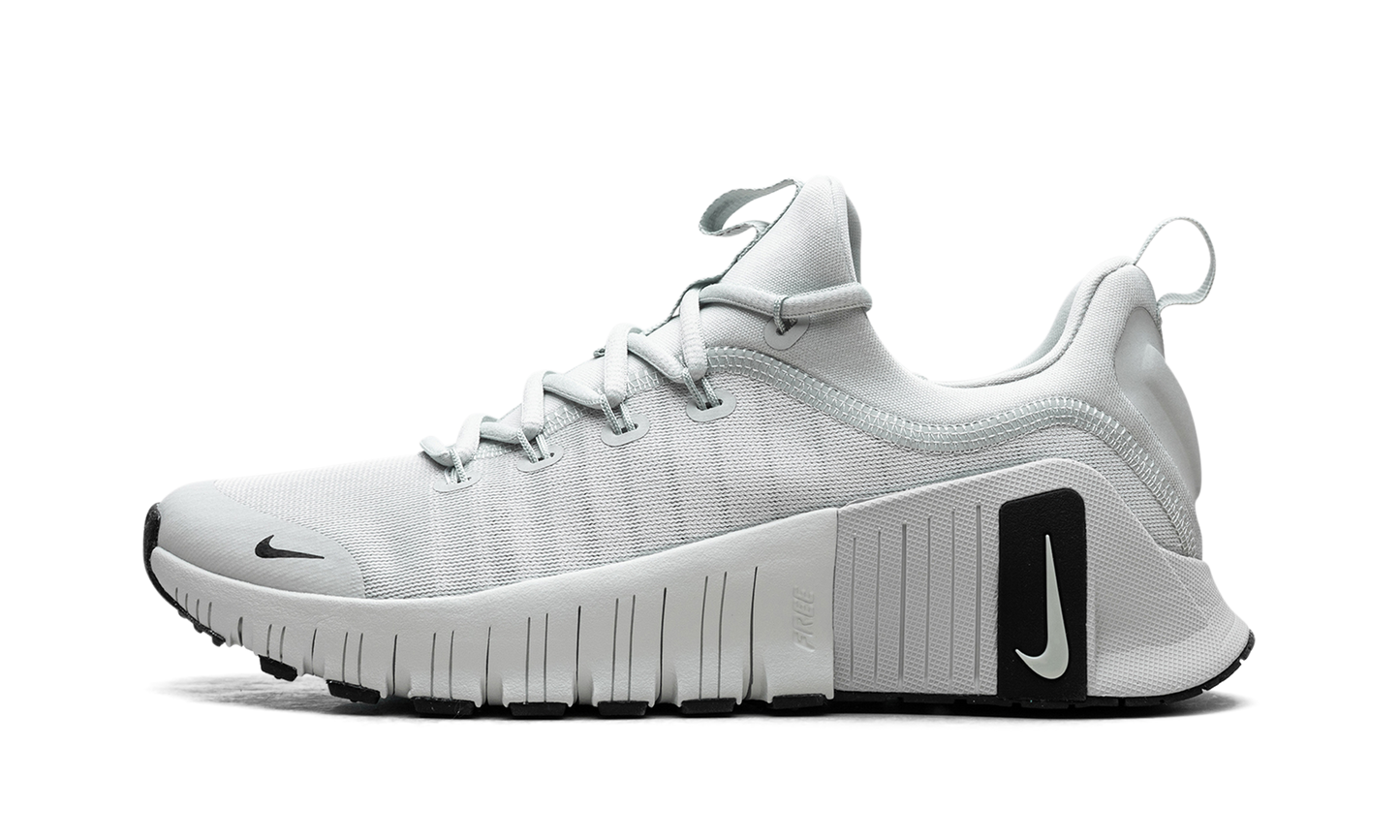 Free Metcon 6 WMNS  Light Silver Black