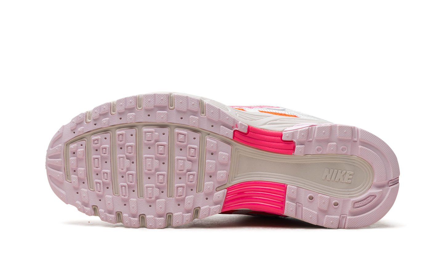 P-6000 WMNS  PINK CRIMSON