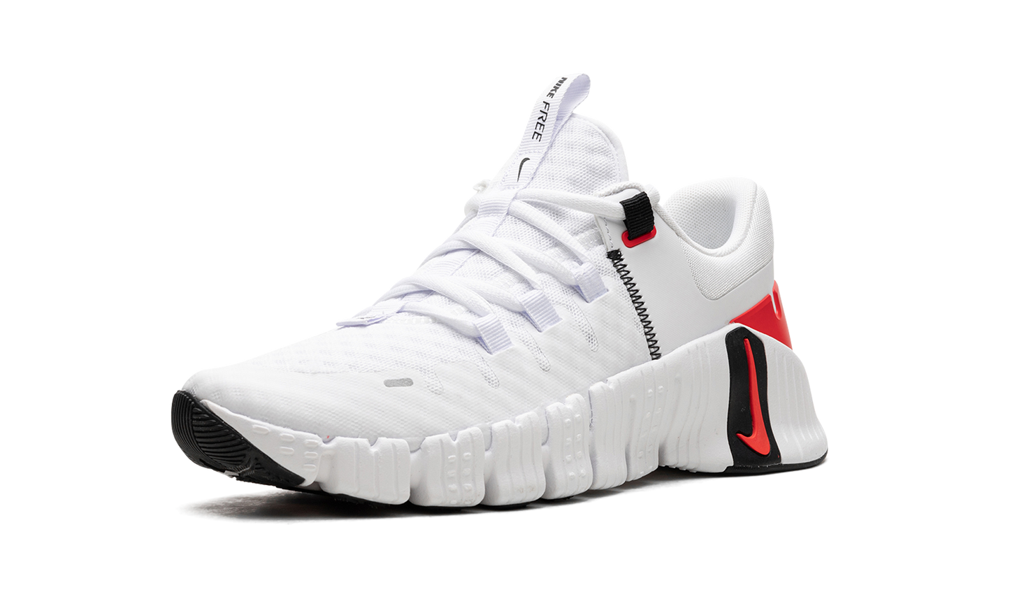 Free Metcon 5  White Bright Crimson