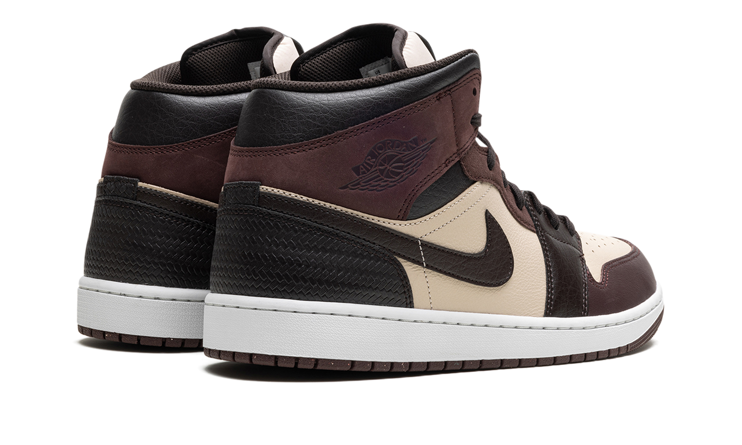 Air Jordan 1 Mid Se  Velvet Brown