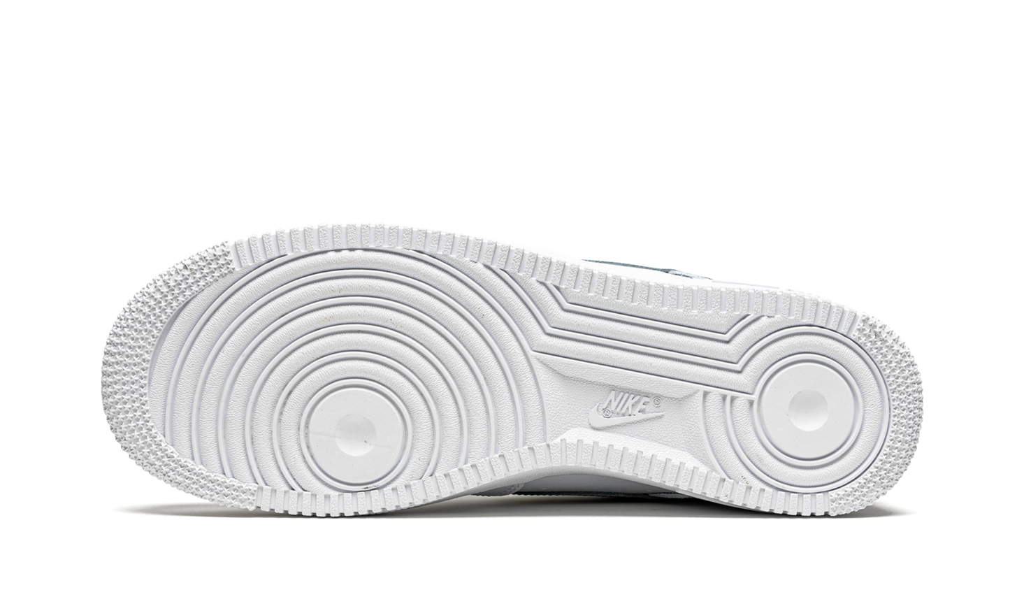 AIR FORCE 1 LO MNS WMNS  White / Grey / Gold