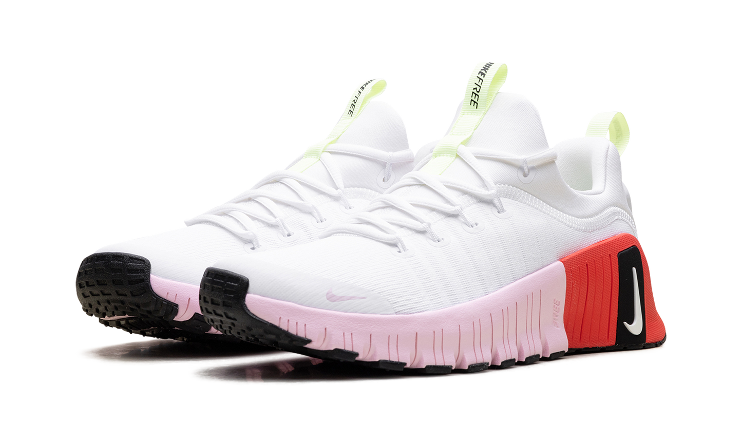 Free Metcon 6 WMNS  White Barely Volt Bright Crimson Pink Foam