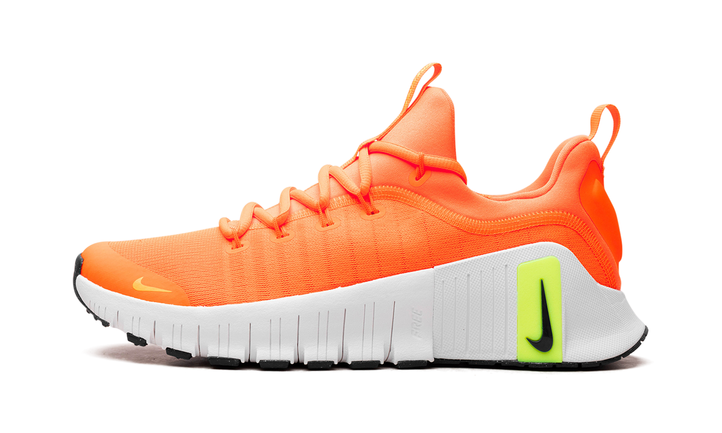 Free Metcon 6 WMNS  Orange
