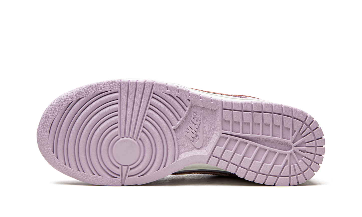 DUNK LOW WMNS  Easter
