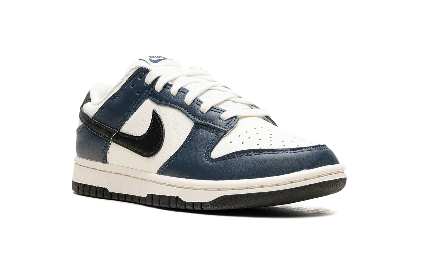 Dunk Low WMNS  Midnight Navy