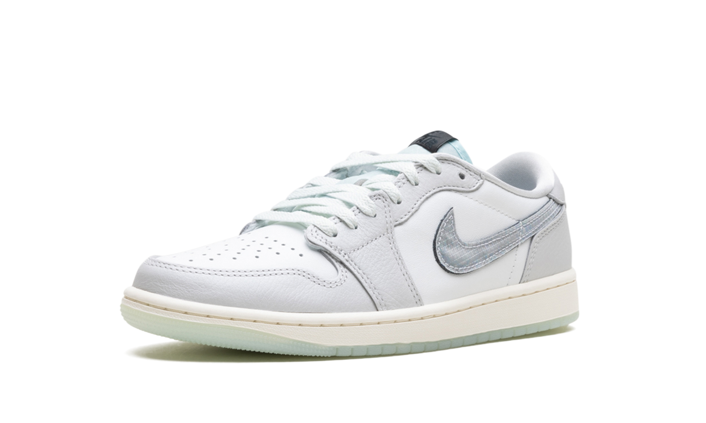 Air Jordan 1 Low OG  Year of the Snake