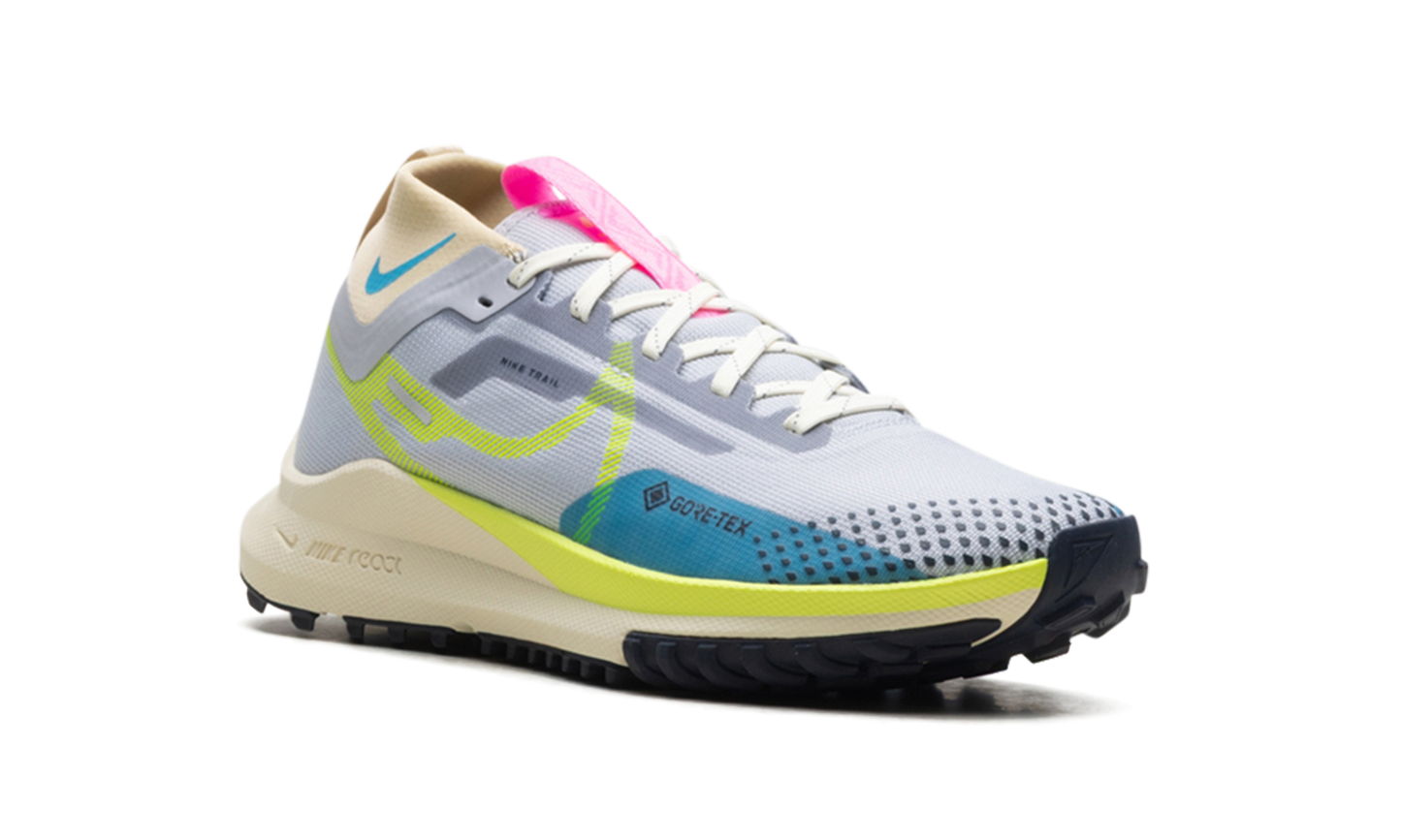 React Pegasus Trail 4 GORE-TEX WMNS  Wolf Grey Volt