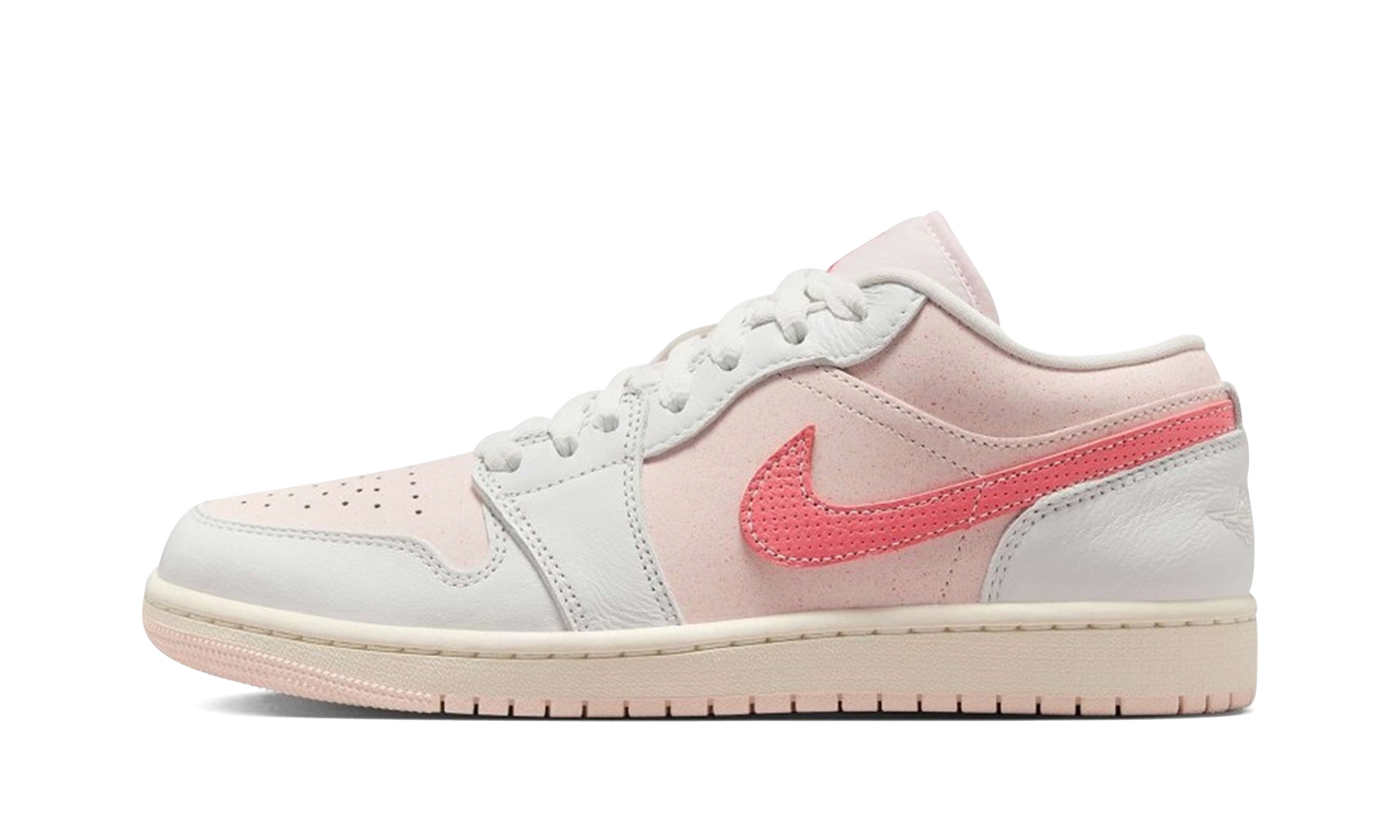 Air Jordan 1 Low WMNS  Strawberry MIlkshake