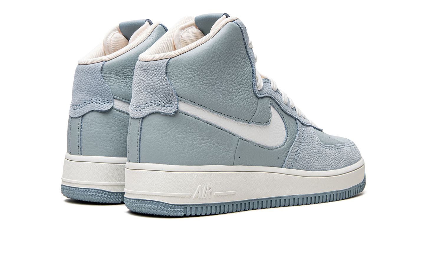 AIR FORCE 1 HIGH SCULPT MNS WMNS  Worn Blue