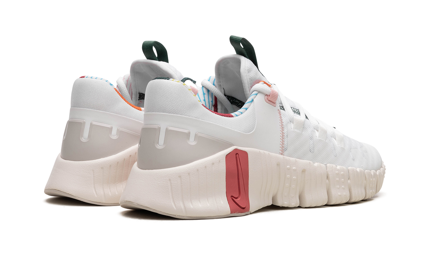 FREE METCON 3 WMNS  All Petals United