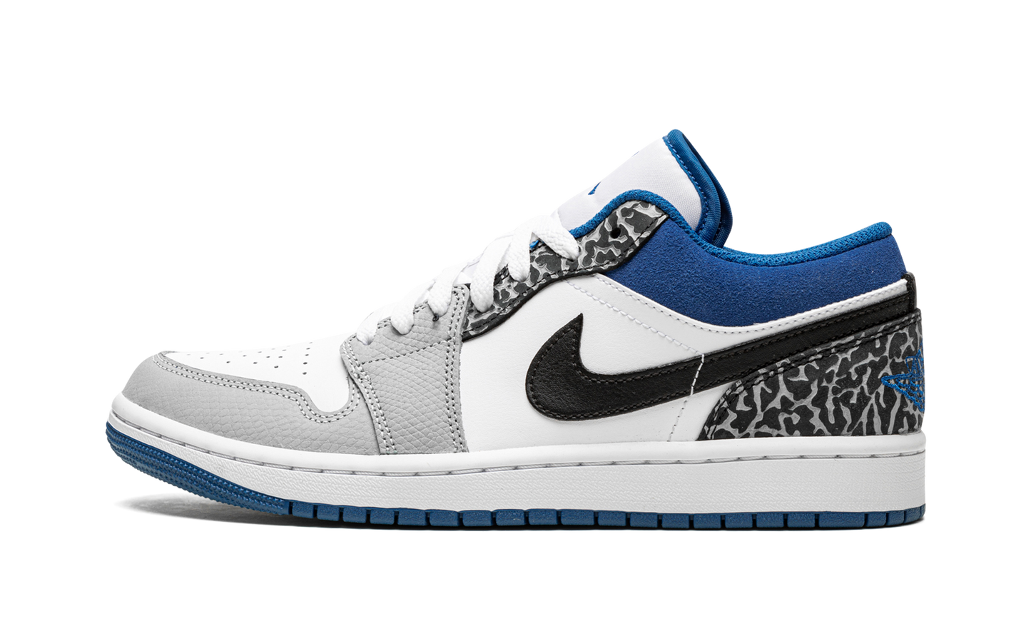 Jordan 1 Low SE  True Blue