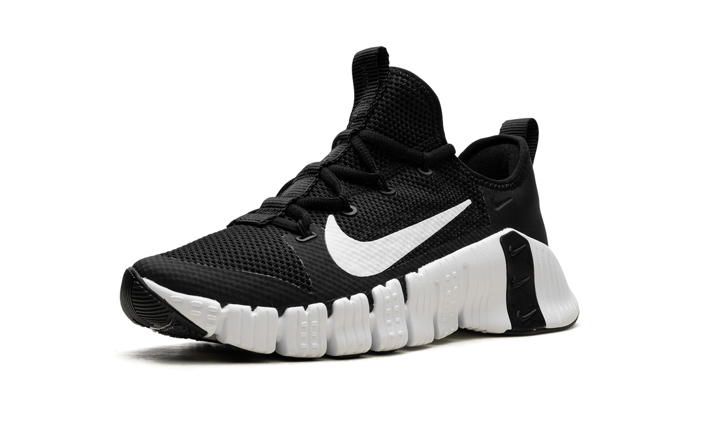 FREE METCON 3 WMNS  Black / White