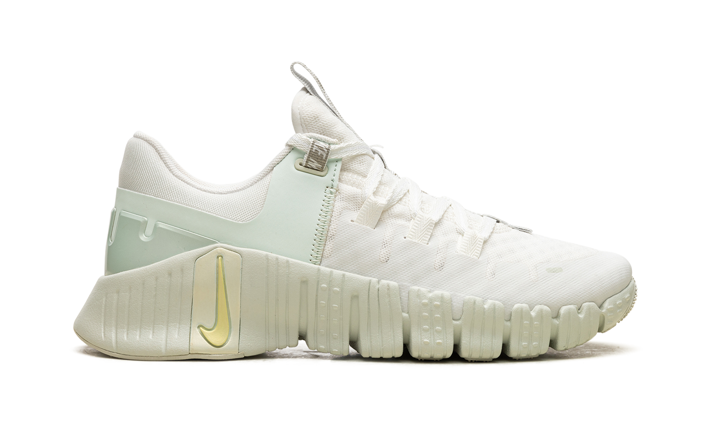 FREE METCON 5 PRM WMNS  Summit White