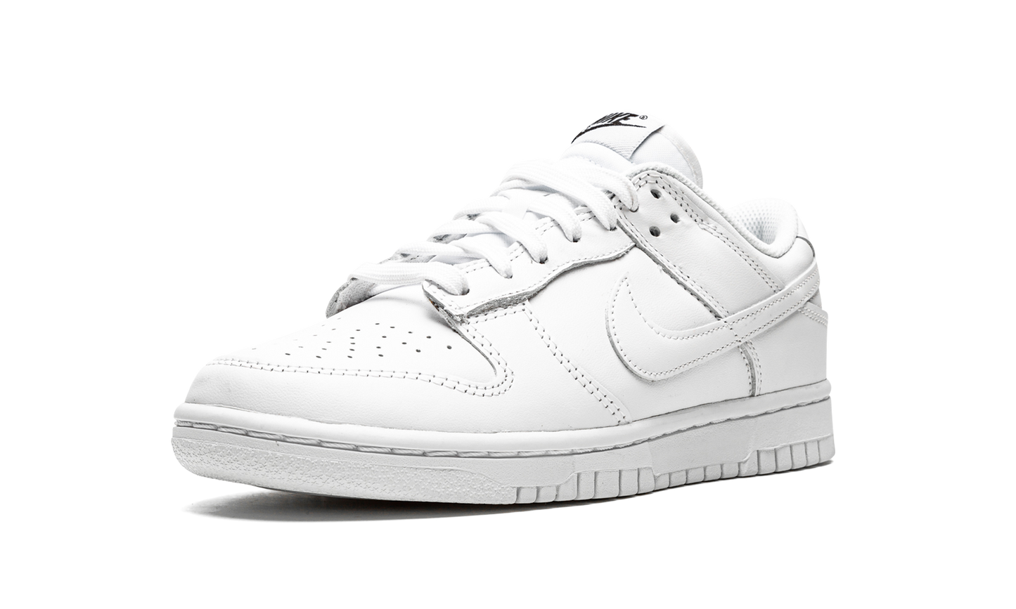 DUNK LOW WMNS  Triple White