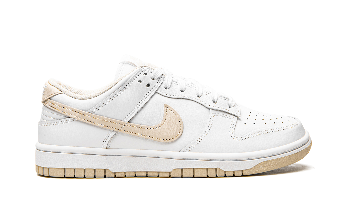 DUNK LO MNS WMNS  Pearl White