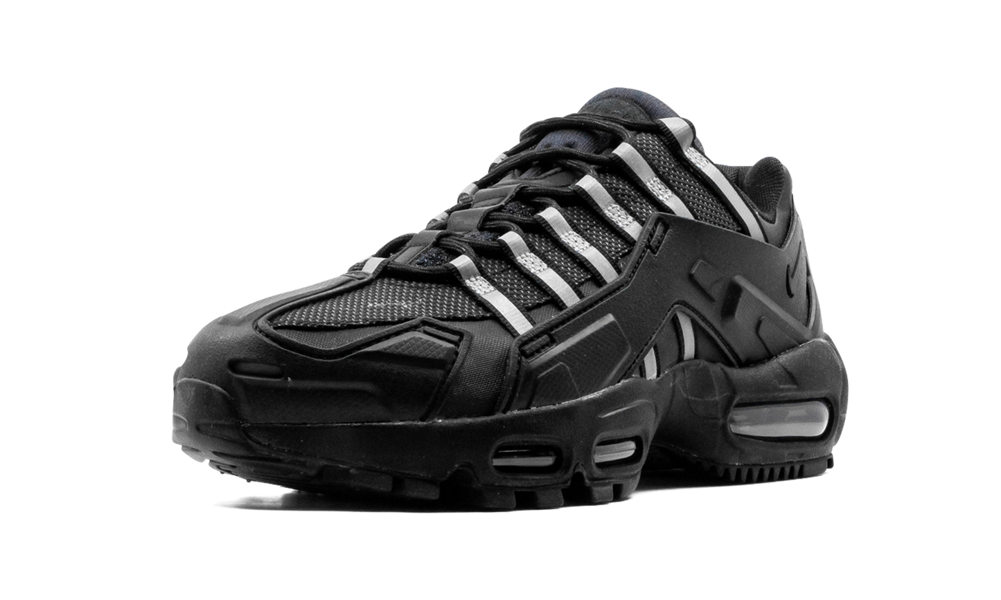 Air Max 95 NDSTRKT  Black / Reflective