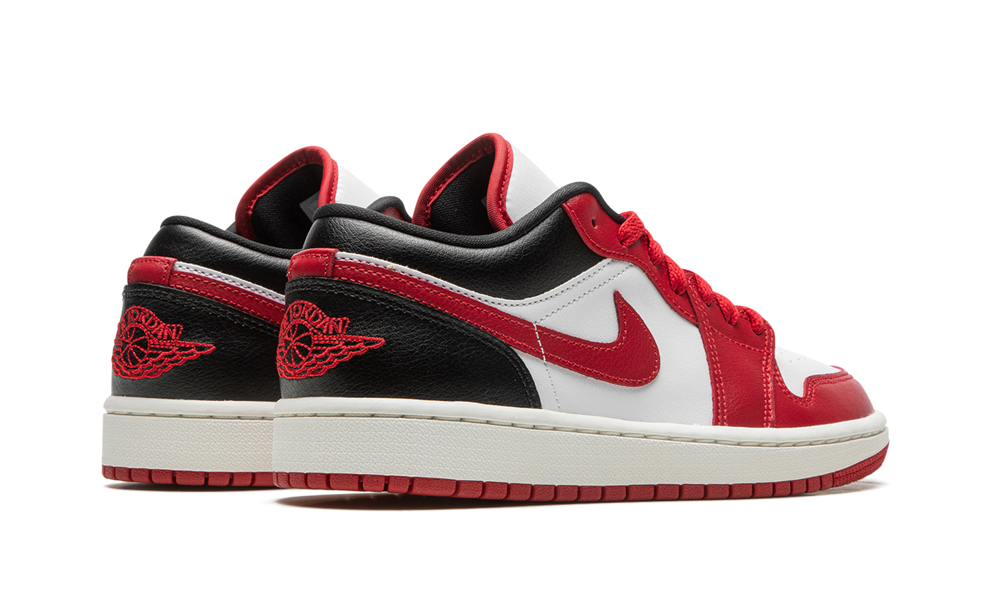 AIR JORDAN 1 LO WMNS  Reverse Black Toe