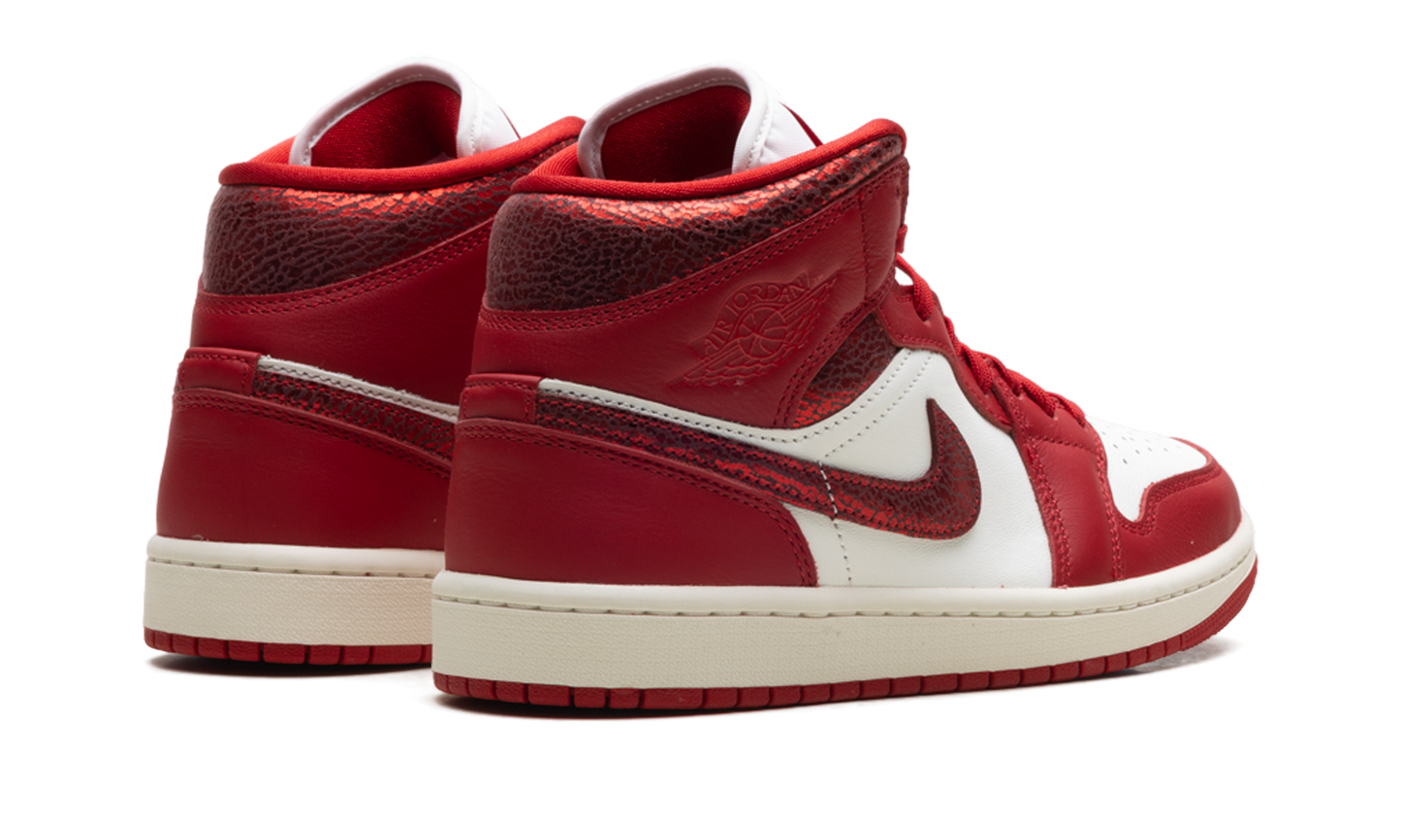 Air Jordan 1 Mid WMNS  Red Cracked Leather