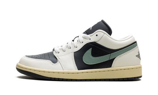 Air Jordan 1 Low WMNS  Jade Smoke