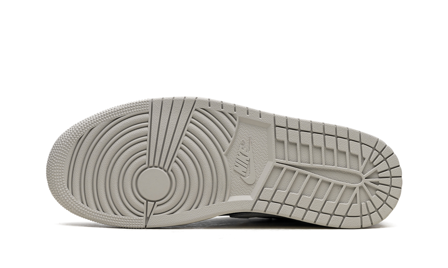 AIR JORDAN 1 LO WMNS  Elephant Print
